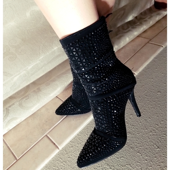💎Restocked Extremely Diamond embelished booties - Picture 3 of 8